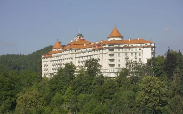 Отель „Империал" (Hotel Imperial)