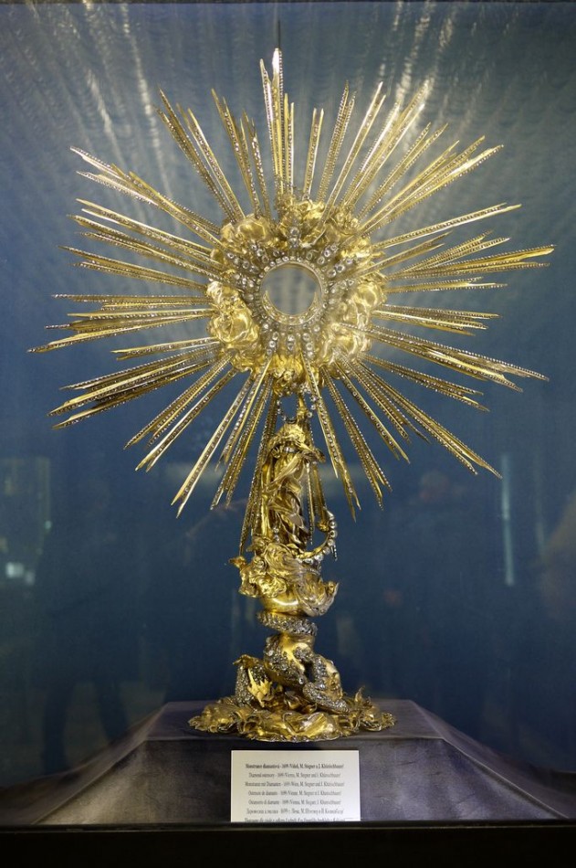 Алмазная дарохранительница (Diamantová monstrance) Алмазная дарохранительница (Diamantová monstrance)