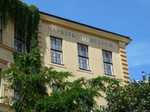 Музей Напрстка (Náprstkovo muzeum) Музей Напрстка (Náprstkovo muzeum)