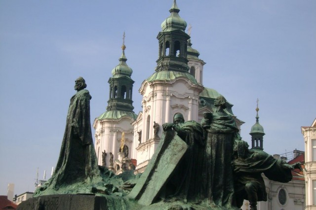 Памятник Яну Гусу (Pomník mistra Jana Husa) Памятник Яну Гусу (Pomník mistra Jana Husa)