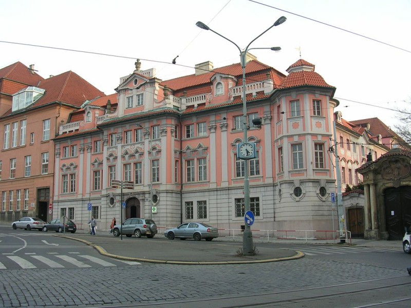 Дом доктора Фауста (Faustův dům) Дом доктора Фауста (Faustův dům)