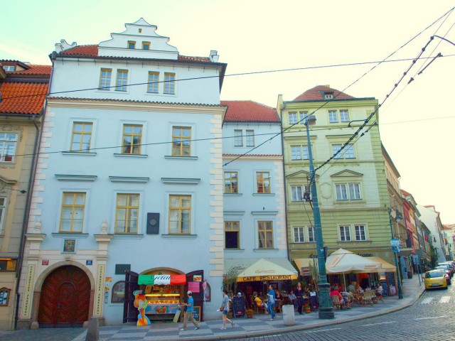 Вртбовский дворец (Vrtbovský palác) Вртбовский дворец (Vrtbovský palác)