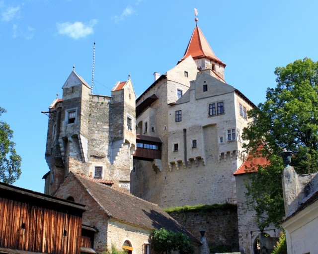 Замок Пернштейн (hrad Pernstejn)