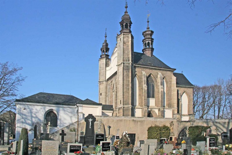 Кладбищенский костёл Всех Святых (kaple Všech svatých) Кладбищенский костёл Всех Святых (kaple Všech svatých)