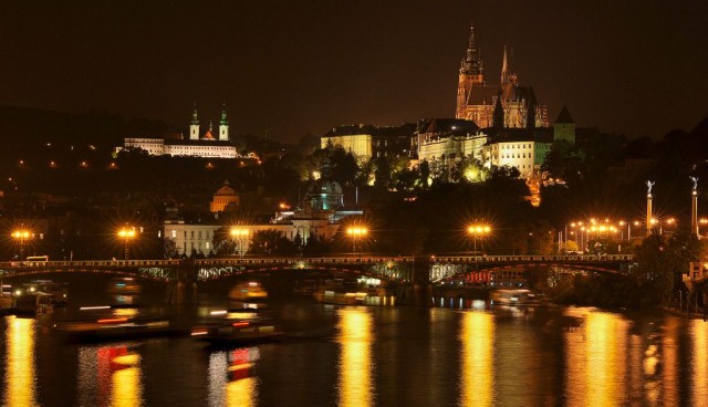 Чехув мост (Čechův most) Чехув мост (Čechův most)