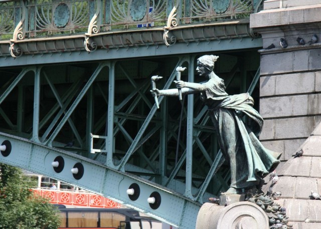 Чехув мост (Čechův most) Чехув мост (Čechův most)