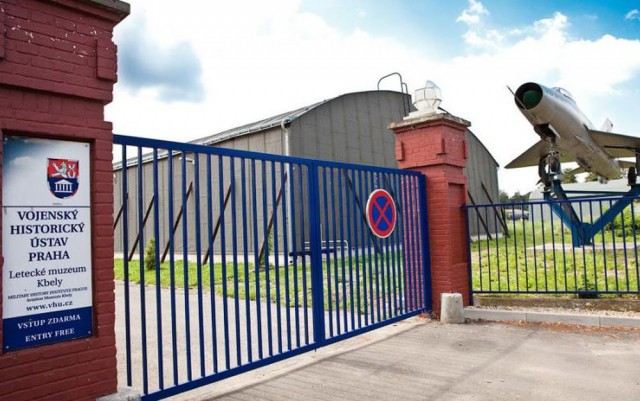 Музей авиации Кбелы (Letecké muzeum Kbely) Музей авиации Кбелы (Letecké muzeum Kbely)