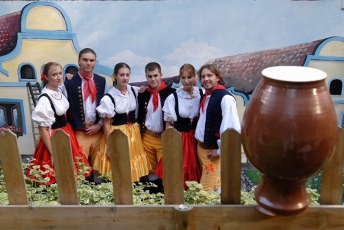 Ресторан "Фольклорный сад" (Folklore Garden)