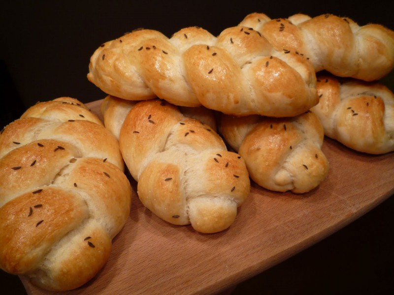Булочка (houska)