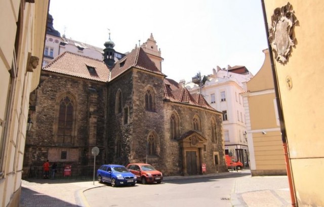 Церковь Св. Мартина в Стене (sv. Martin ve zdi)