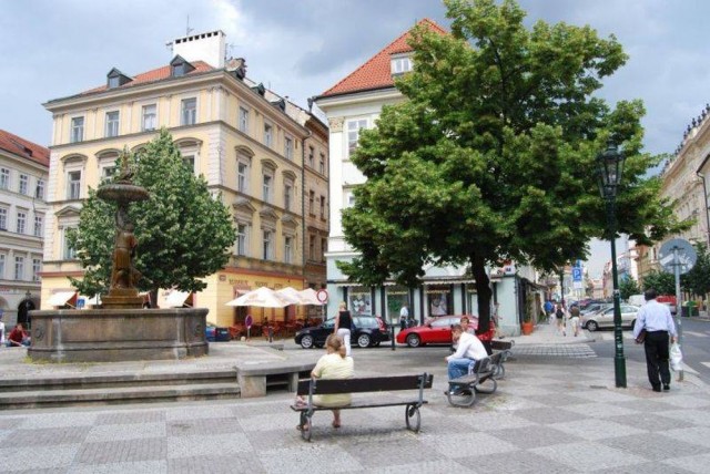 Площадь Угольный рынок (Náměstí Uhelný trh)