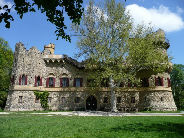 Леднице (Lednice) Леднице (Lednice)