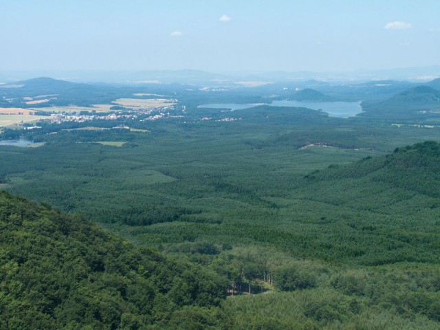 Махово озеро (Máchovo jezero) Махово озеро (Máchovo jezero)