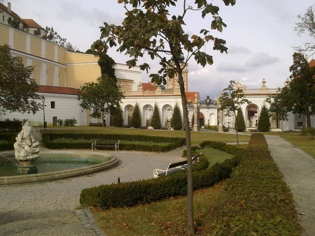 Микулов (Mikulov) Микулов (Mikulov)