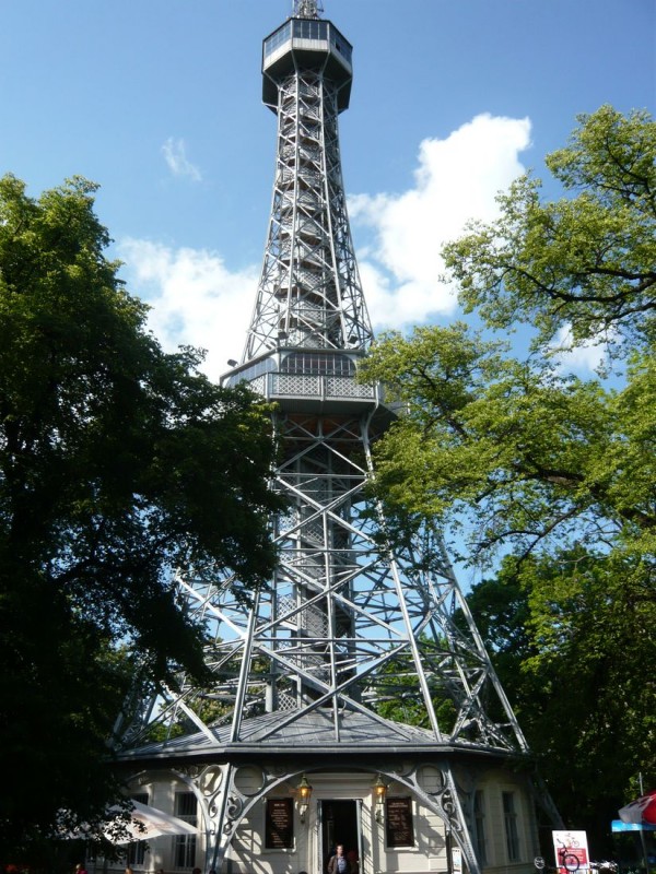 Петршинская башня Петршинская башня