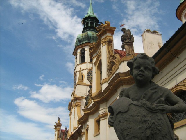 Лорета Лорета