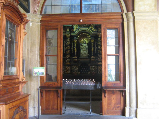 Лорета Лорета