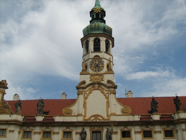 Лорета Лорета