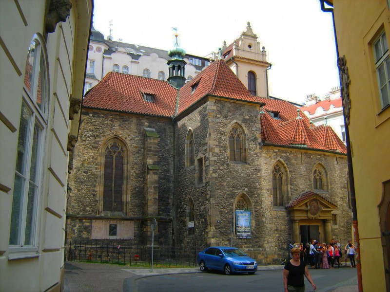 Церковь св. Мартина в стене (Kostel sv . Martin ve zdi)