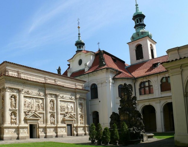 Лорета (Loreta) Лорета (Loreta)