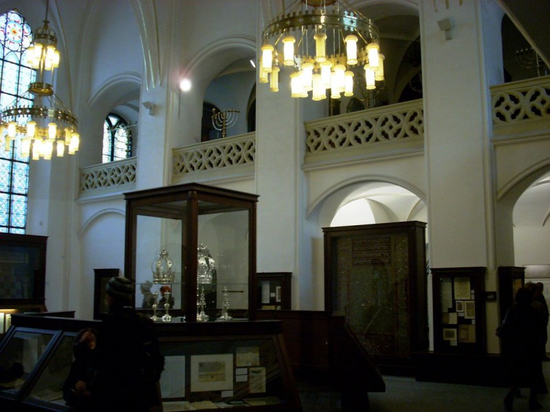 Майзелова синагога (Maiselova synagoga) Интерьер синагоги