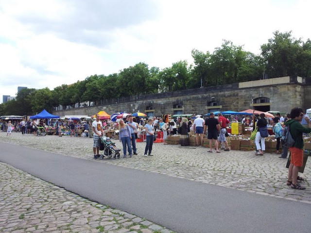 Дре́зден (Dresden) Дре́зден (Dresden)