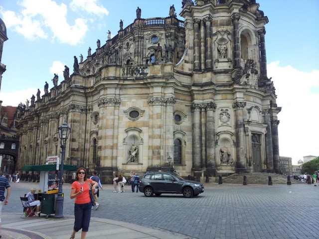 Дре́зден (Dresden) Дре́зден (Dresden)