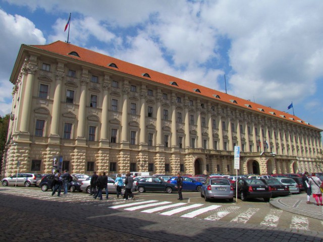 Чернинский дворец (Černínský palác) Чернинский дворец (Černínský palác)