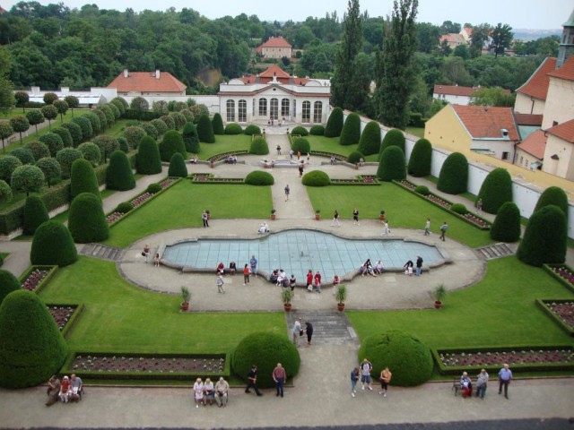 Сад Чернинского дворца (Černínský palác) Сад Чернинского дворца (Černínský palác)