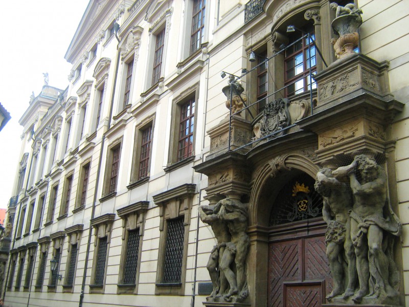 Дворец Клам-Галласа (Clam-Gallasův palác)