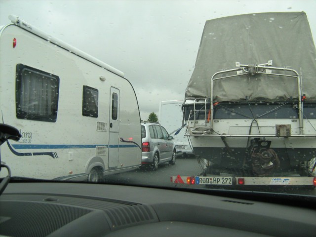 Пятница. Пробка на автобане Пятница. Пробка на автобане