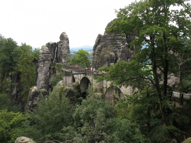 Бастай Бастай