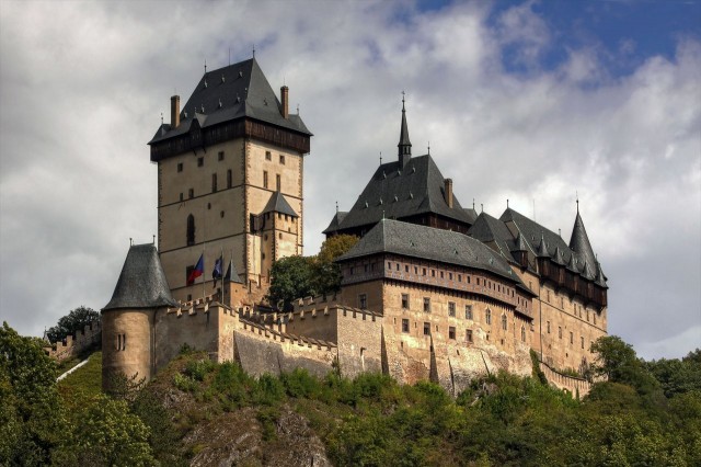 Карлштейн (Karlštejn) Карлштейн (Karlštejn)