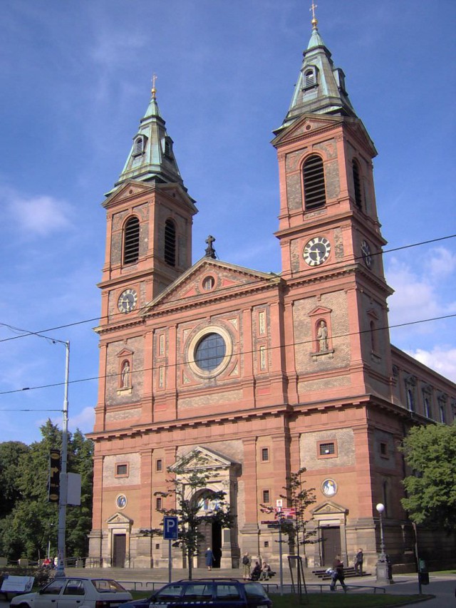 Костел св. Вацлава на Смихове (Kostel svatého Václava (Smíchov). Костел св. Вацлава на Смихове (Kostel svatého Václava (Smíchov).