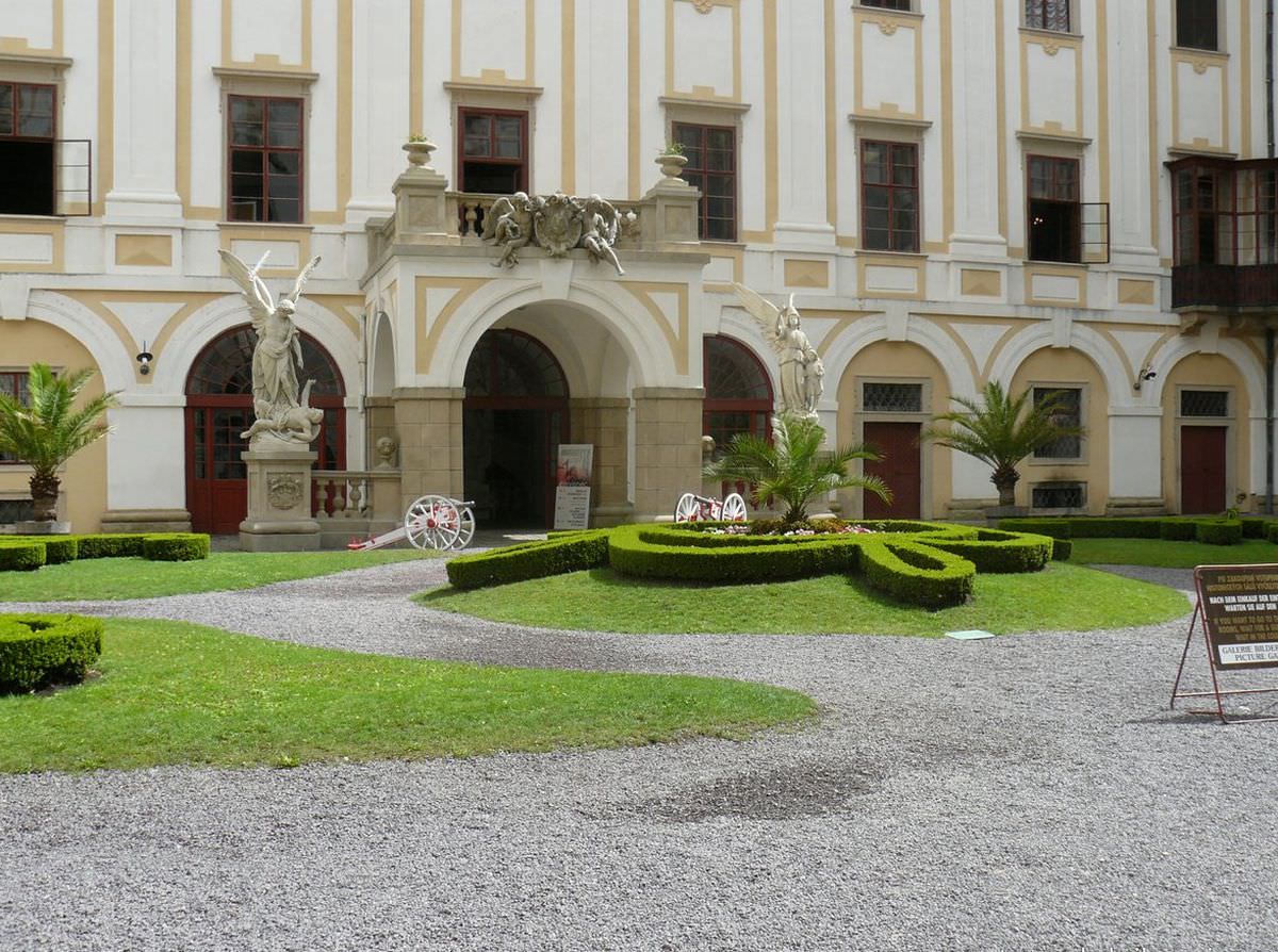 Замок Кромержиж (Zámek Kroměříž)