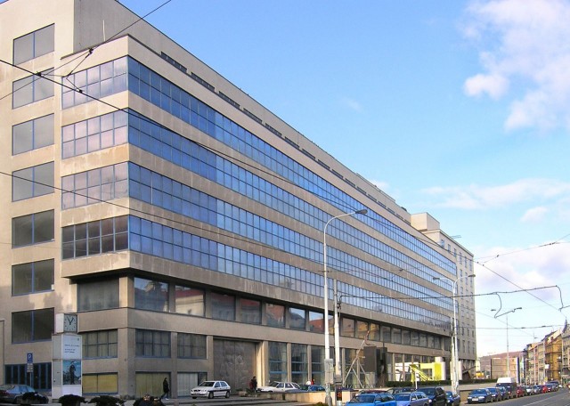 Дворец Пражской международной ярмарки (Veletržní palác)