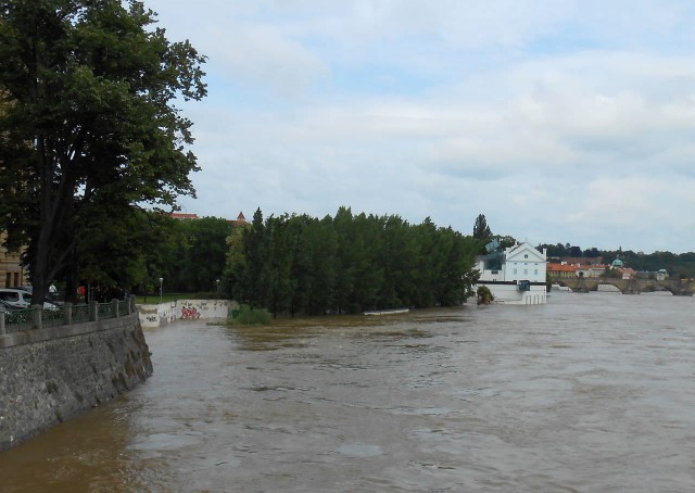 К Кампе подступила вода
