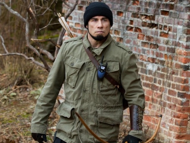 Траволта представит свою новую актерскую работу Killing season («Шрапнель») о ветеранах войны в Боснии, так же его ожидает вручение национальной премии Карловарского кинофестиваля «За вклад в мировое киноискусство»