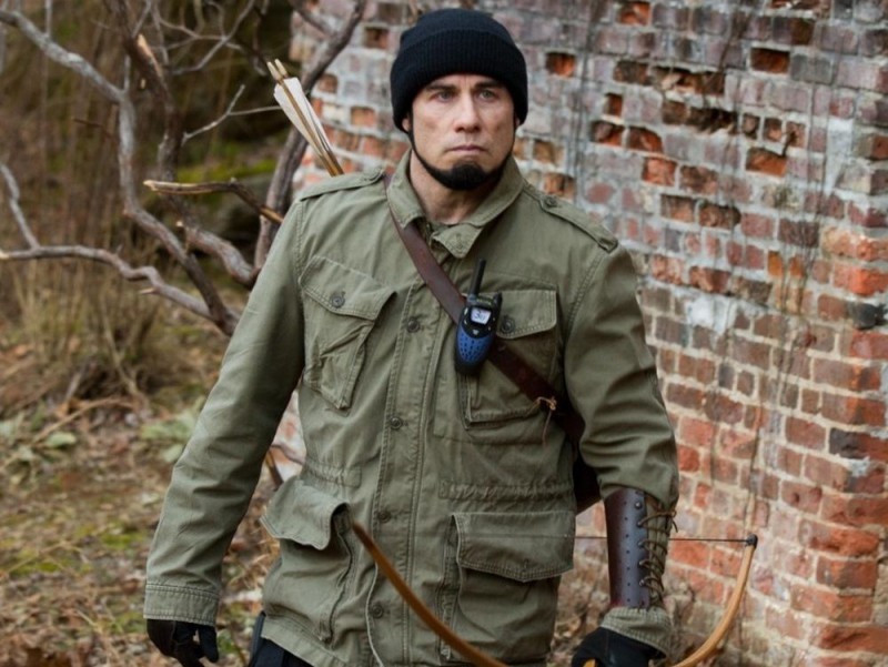 Траволта представит свою новую актерскую работу Killing season («Шрапнель») о ветеранах войны в Боснии, так же его ожидает вручение национальной премии Карловарского кинофестиваля «За вклад в мировое киноискусство»