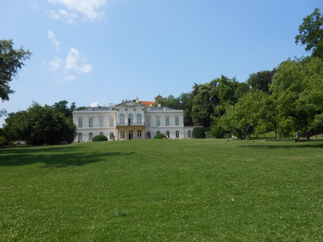 Летний дворец Кинских (Letohrádek Kinských)