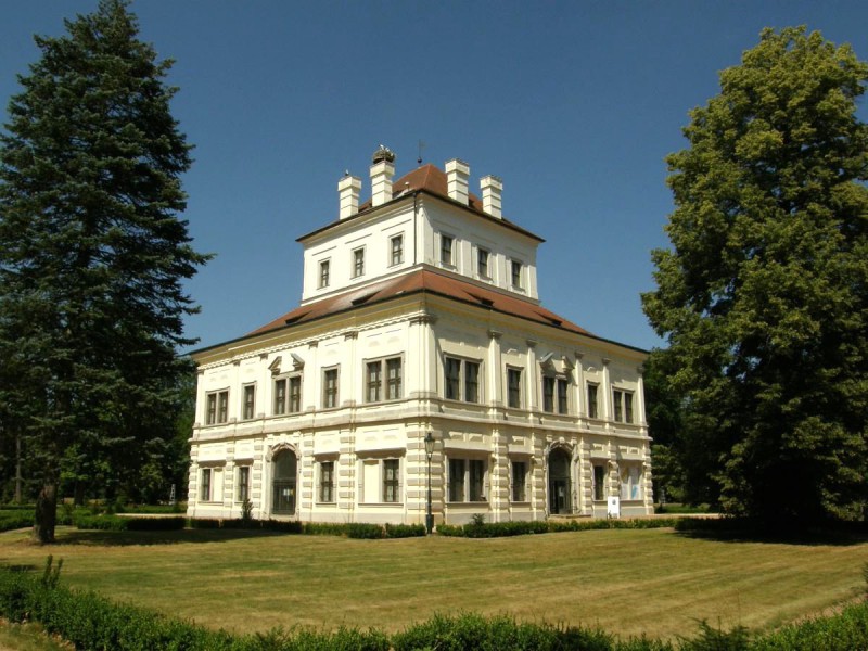 Летний дворец (Letohrádek)