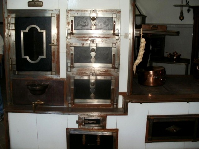 Замок Боузов (Hrad Bouzov)
