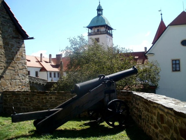 Замок Боузов (Hrad Bouzov)