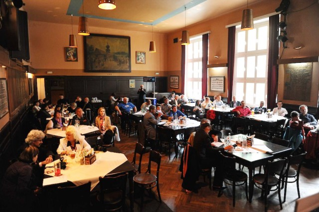 Ресторан «Барачницка Рыхта» (Restaurace Baráčnická rychta)