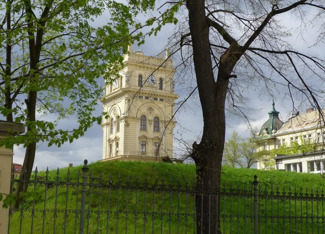 Виноградская водонапорная башня (Vinohradská vodárenská věž)