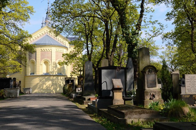 Вид на церковь сзади