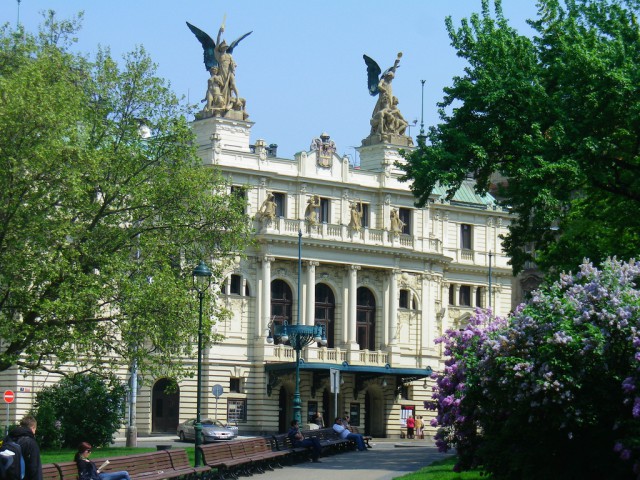 Королевские Винограды