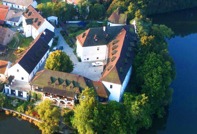 Отель Starosedlský Hrádek 4*
