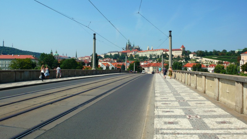 Панорама Пражского града с Манесова моста