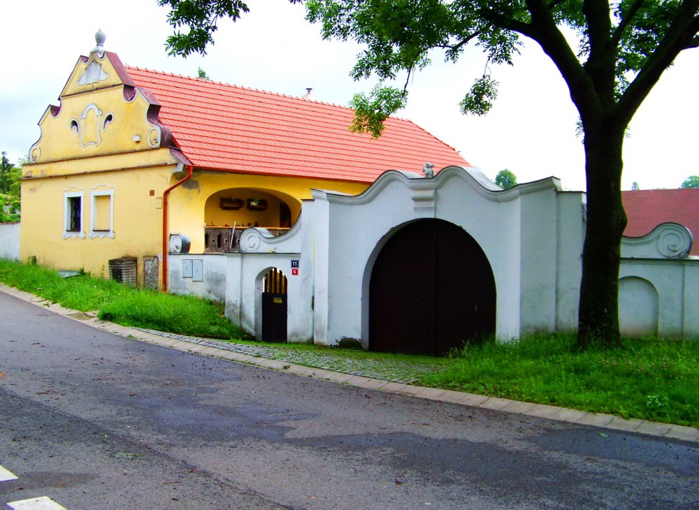 Кнорова усадьба